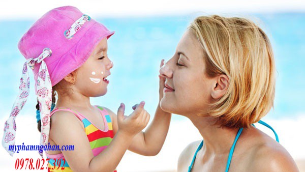 kem-chong-nang-floresan-spf-35-lam-trang-va-min-da-3 (1)