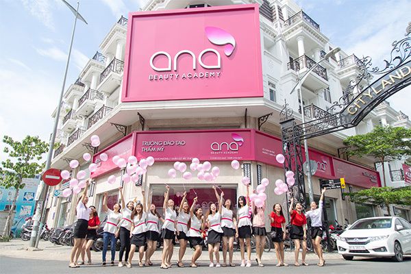 tong-hop-danh-sach-hoc-vien-tham-my-uy-tin-nhat-tai-tphcm-1